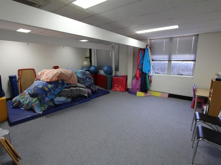 Click to view all images 6/11 Forest Road Hurstville NSW 2220 - Image 3