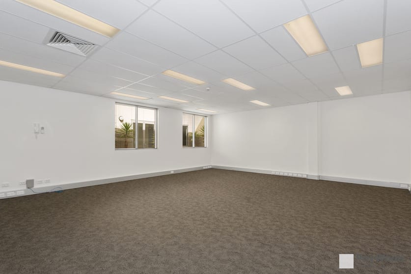 Click to view all images 1.17/203-205 Blackburn Road Mount Waverley VIC 3149 - Image 2