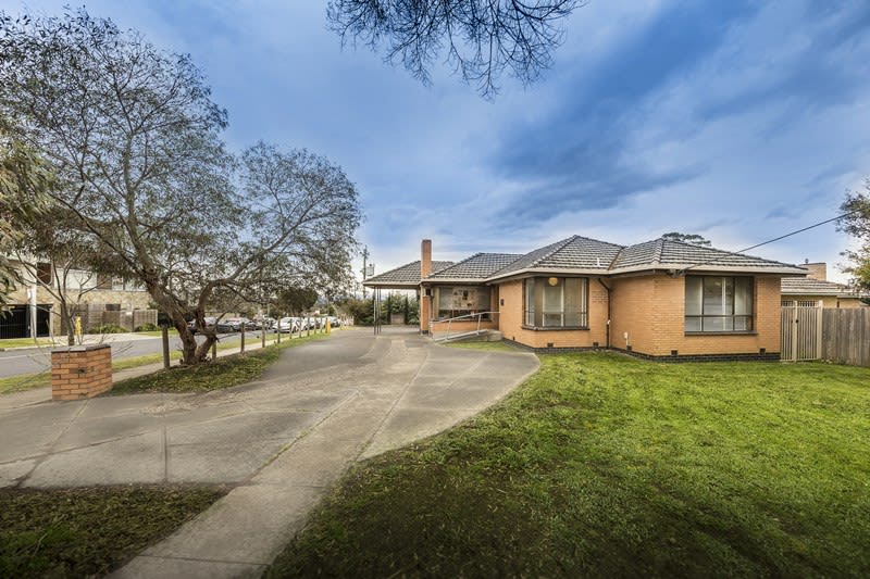 Click to view all images 769 Doncaster Road Doncaster VIC 3108 - Image 2