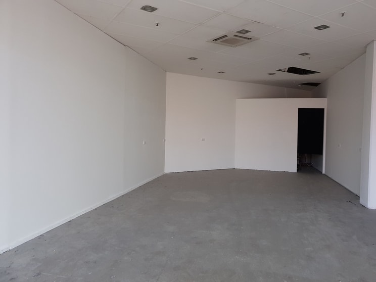 Click to view all images Shop 141/8-34 Gladstone Park Drive Gladstone Park VIC 3043 - Image 2