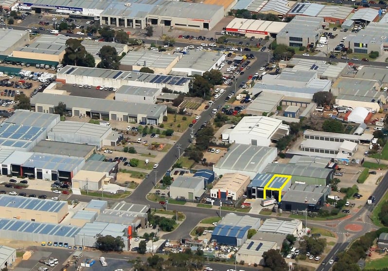 Click to view all images 1/4 Milgate Drive Mornington VIC 3931 - Image 3