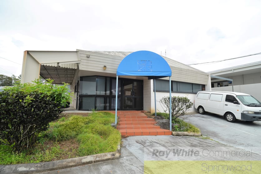 Click to view all images 2/9-11 Carol Avenue Springwood QLD 4127 - Image 3
