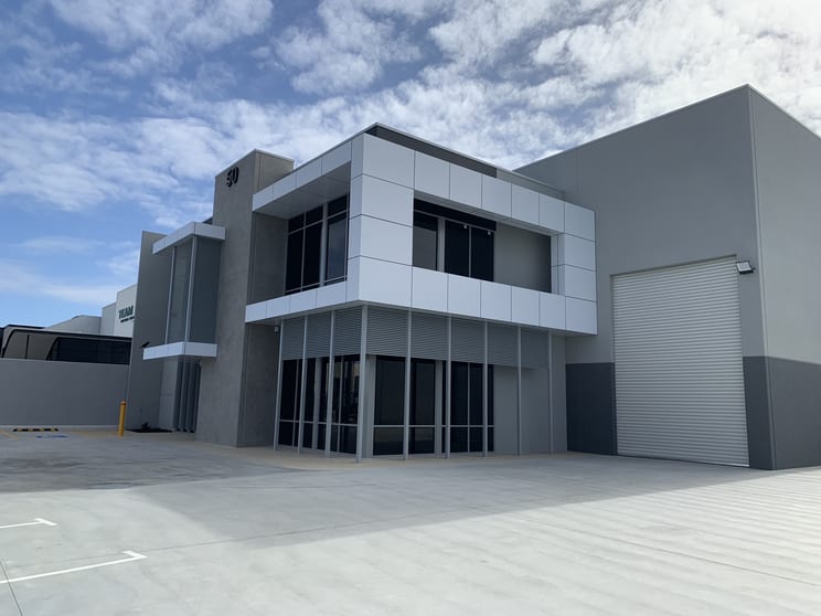 Click to view all images 50 Tacoma Circuit Canning Vale WA 6155 - Image 2