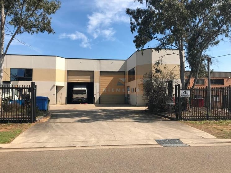 Click to view all images 4 Broadhurst Rd Ingleburn NSW 2565 - Image 1