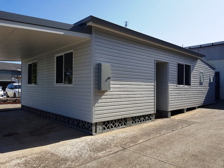 Click to view all images 2 Ruddock Street Corrimal NSW 2518 - Image 1