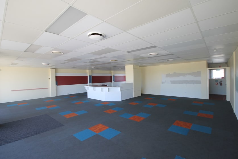 Click to view all images 1-2/151 Old Cleveland Road Capalaba QLD 4157 - Image 2