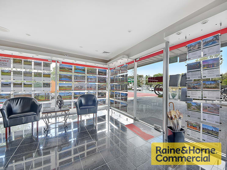 Click to view all images 2053 Moggill Road Kenmore QLD 4069 - Image 2