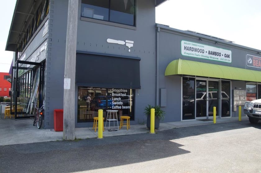 Click to view all images 2/185 Lake Road Port Macquarie NSW 2444 - Image 2