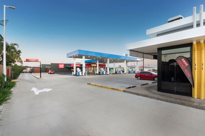 Shop 3/450-456 Bayswater Road Mount Louisa QLD 4814 - Image 3