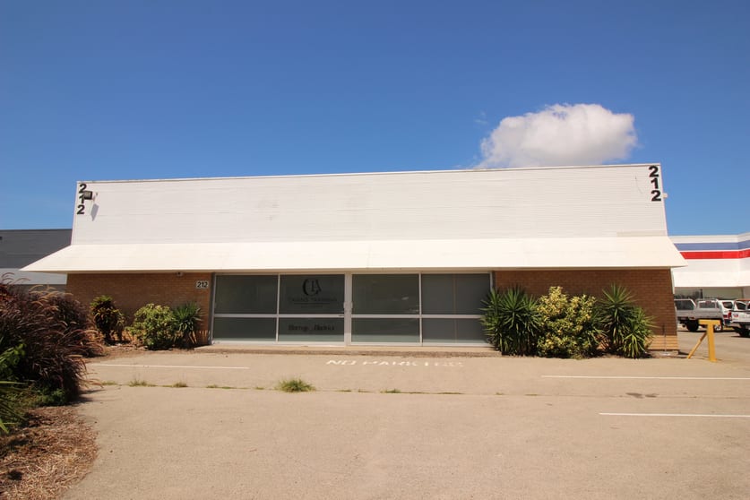 Click to view all images 212 McCormack Street Manunda QLD 4870 - Image 3