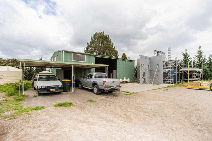 Click to view all images 214 Brennan Dam Rd Mulgrave NSW 2756 - Image 3