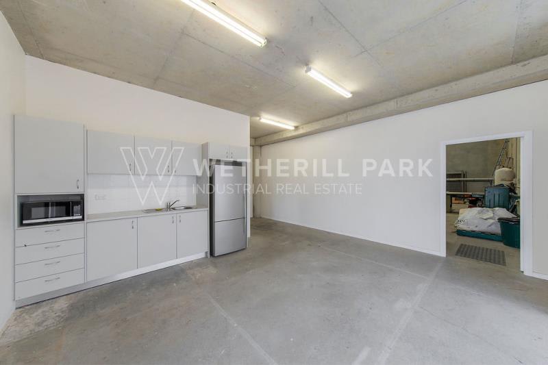 Click to view all images Smithfield NSW 2164 - Image 3
