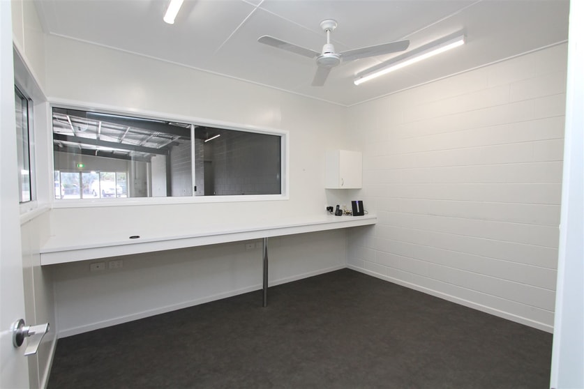 5 Little Drysdale Street Ayr QLD 4807 - Image 2