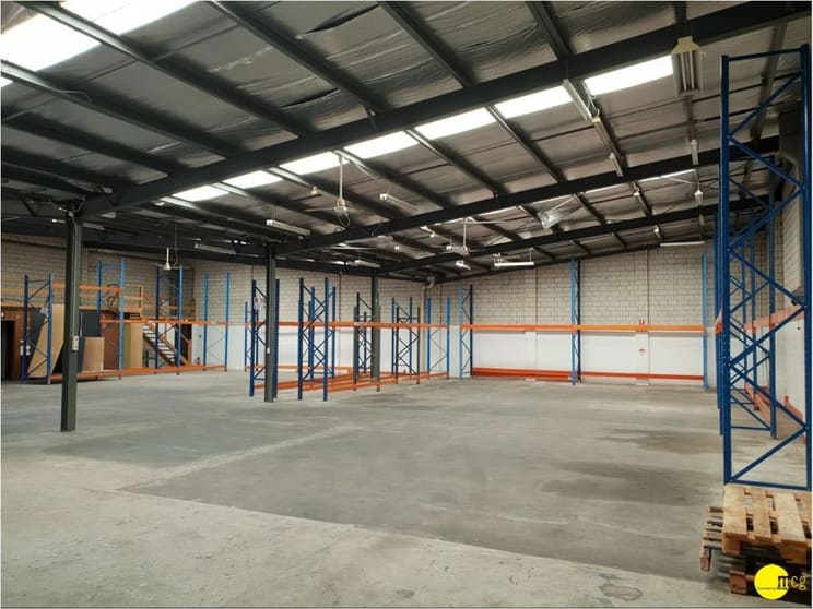 Click to view all images 30 Albermarle Street Kensington VIC 3031 - Image 3