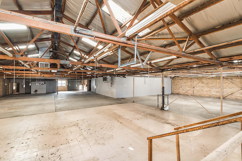 Click to view all images 59 St Hellier Street Heidelberg Heights VIC 3081 - Image 3
