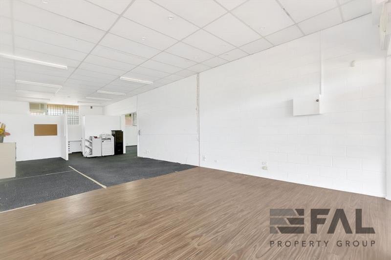 Click to view all images Shop 2/480 Waterworks Road Ashgrove QLD 4060 - Image 3