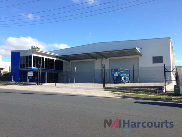 Click to view all images 103 Magnesium Drive Crestmead QLD 4132 - Image 1