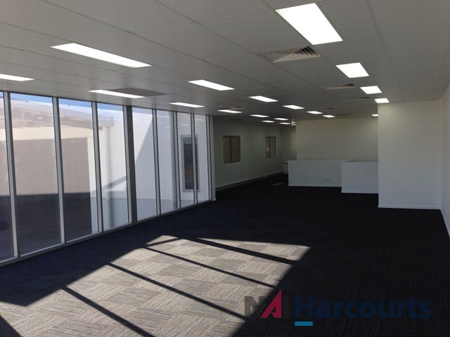 Click to view all images 103 Magnesium Drive Crestmead QLD 4132 - Image 2