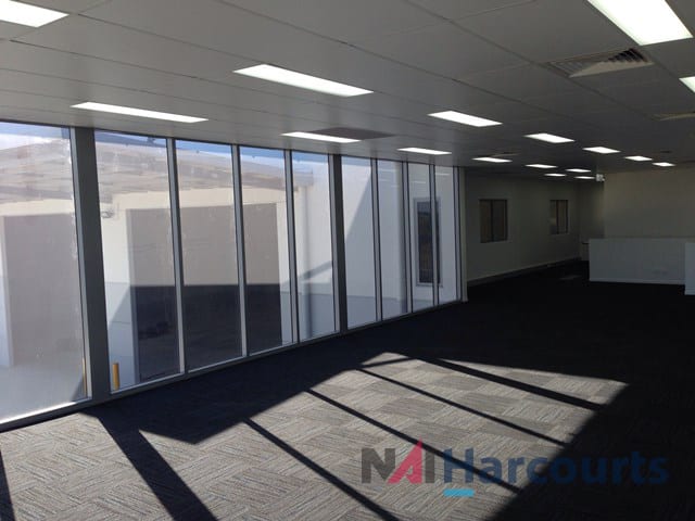 Click to view all images 103 Magnesium Drive Crestmead QLD 4132 - Image 3