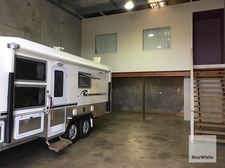 Click to view all images 4/2 Machinery Avenue Warana QLD 4575 - Image 2
