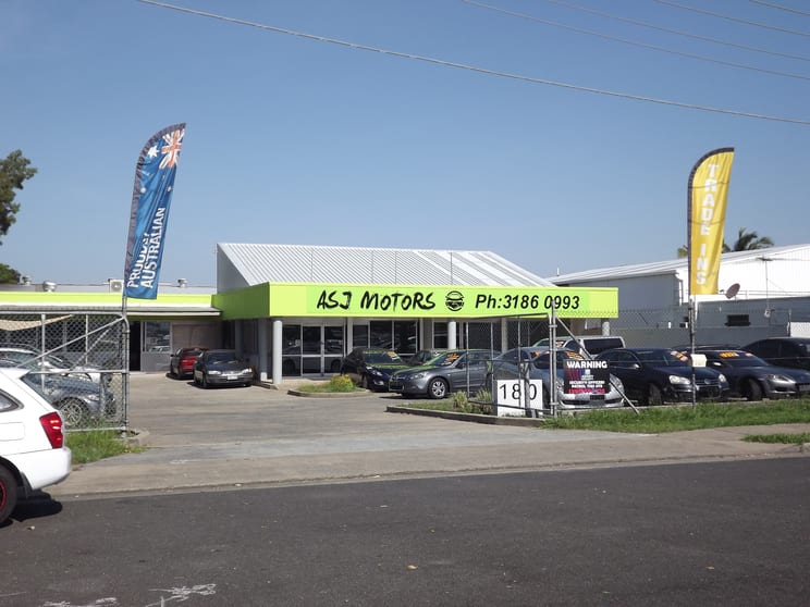 Click to view all images 180 Kingston Road Slacks Creek QLD 4127 - Image 1
