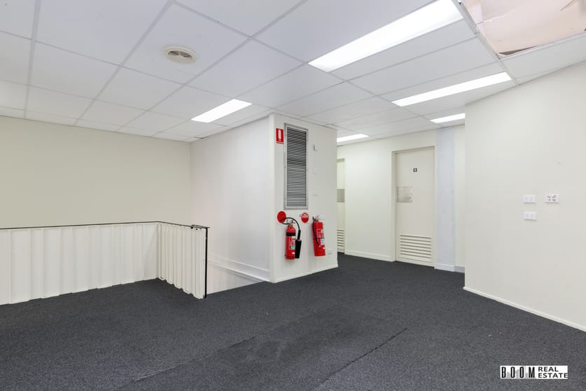 Click to view all images 1b Denham Street Rockhampton City QLD 4700 - Image 1