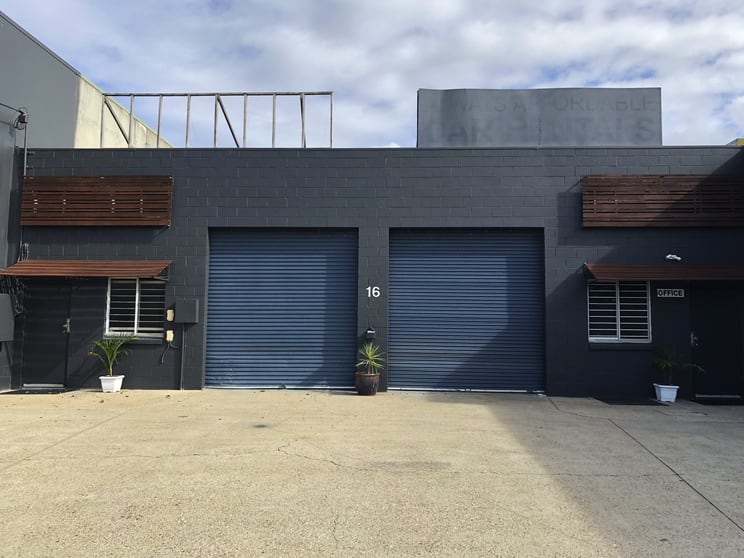 Click to view all images 16 Christine Ave Burleigh Heads QLD 4220 - Image 1