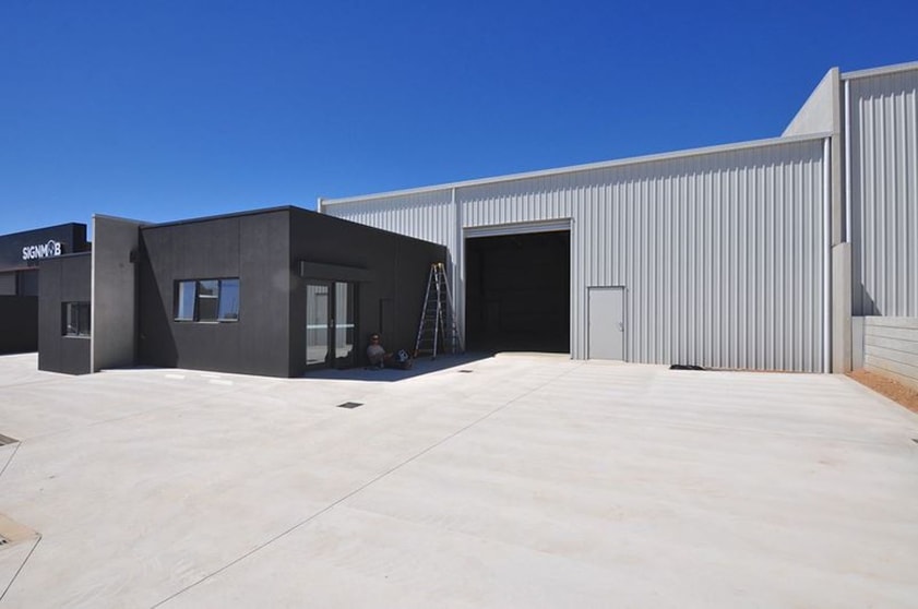 Click to view all images 16 Roanoak Court East Bendigo VIC 3550 - Image 1