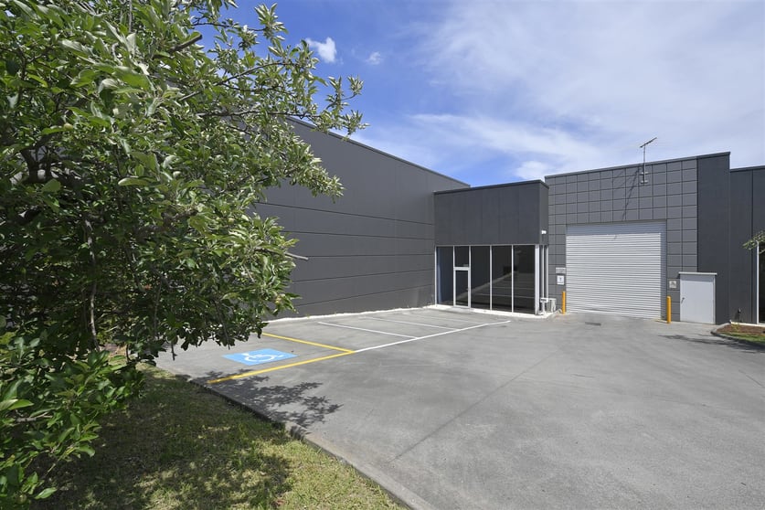 Click to view all images 3/21 Viewtech Place Rowville VIC 3178 - Image 2