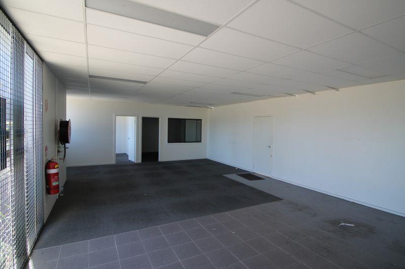 Click to view all images 3/11 Bryants Road Dandenong VIC 3175 - Image 2