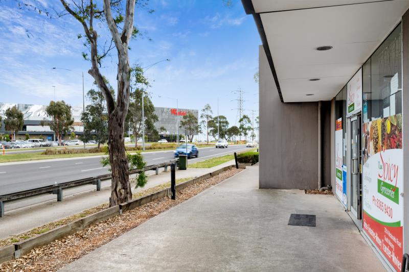 Click to view all images 3/314 McDonalds Road South Morang VIC 3752 - Image 2