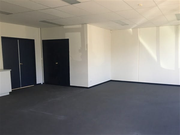 Click to view all images 9/13-15 Howleys Road Notting Hill VIC 3168 - Image 2