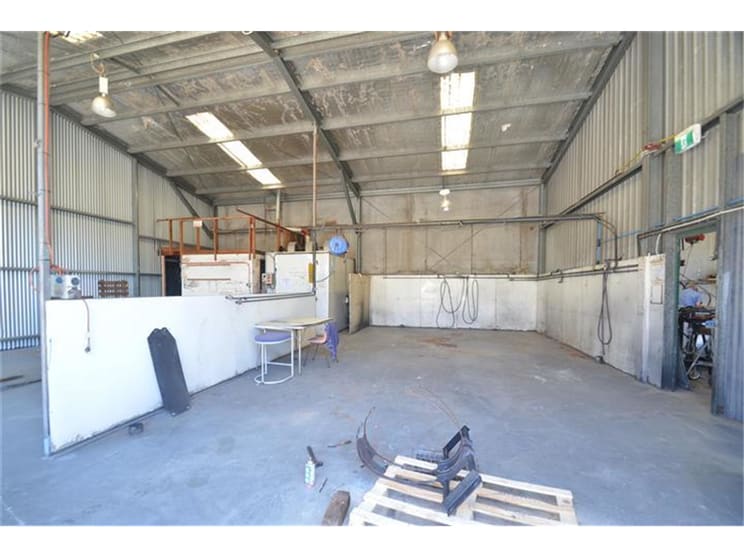 Click to view all images 40a Metro Court Gateshead NSW 2290 - Image 3