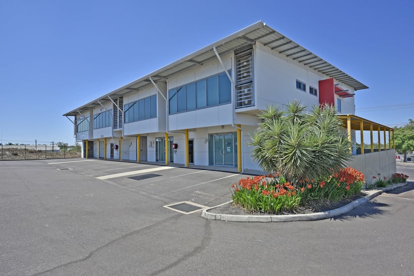 Click to view all images 2/83 Coonawarra Road Winnellie NT 0820 - Image 2