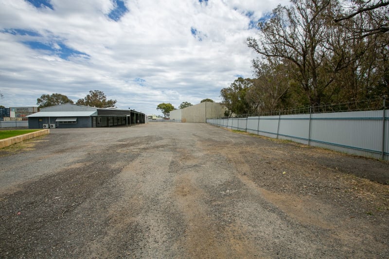 Click to view all images 14 Myola South Place Maddington WA 6109 - Image 2
