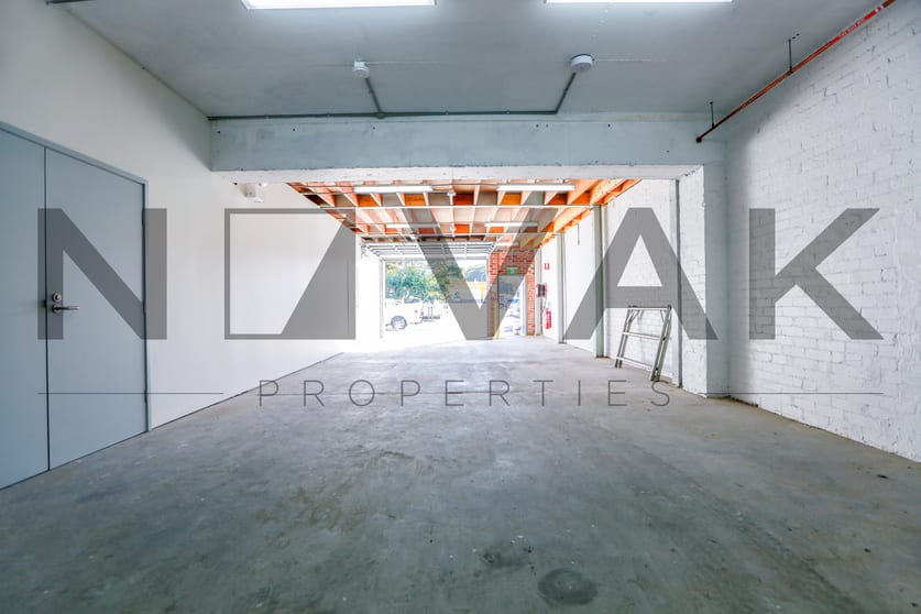 Click to view all images 4/73 Winbourne Road Brookvale NSW 2100 - Image 2