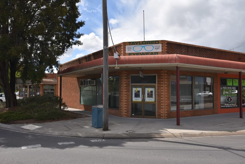 Click to view all images 25C Moore Street Moe VIC 3825 - Image 1