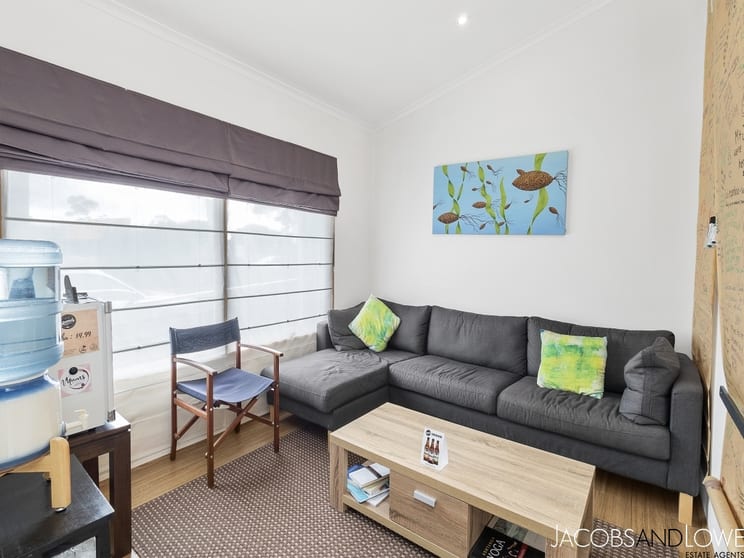 Click to view all images 339 Main Street Mornington VIC 3931 - Image 3