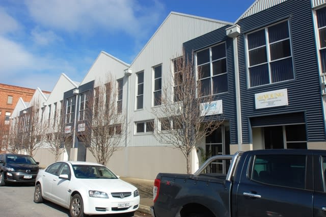 Click to view all images 25 Aberdeen Street Port Adelaide SA 5015 - Image 1