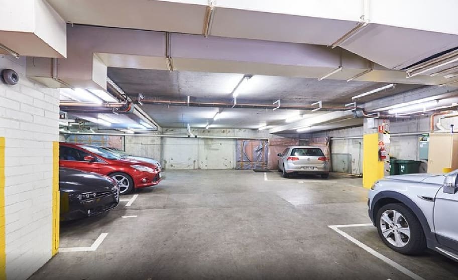 Click to view all images 10 Ievels Terrace Carlton VIC 3053 - Image 2