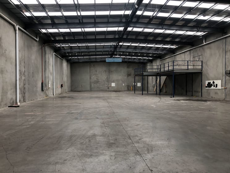 Click to view all images 2/34 Sunline Drive Truganina VIC 3029 - Image 2