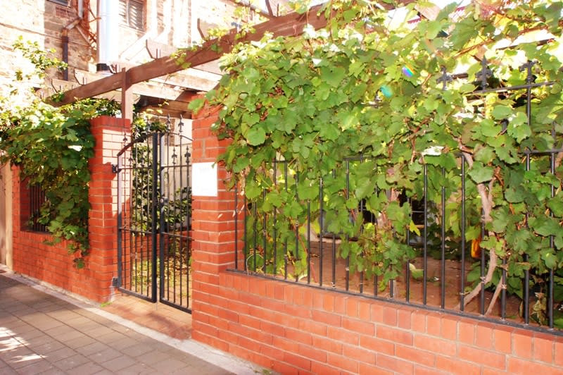 Click to view all images 1 Kyle Place Port Adelaide SA 5015 - Image 2