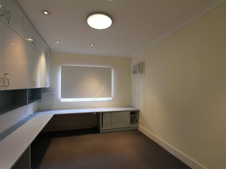 Click to view all images 32 The Avenue Hurstville NSW 2220 - Image 3