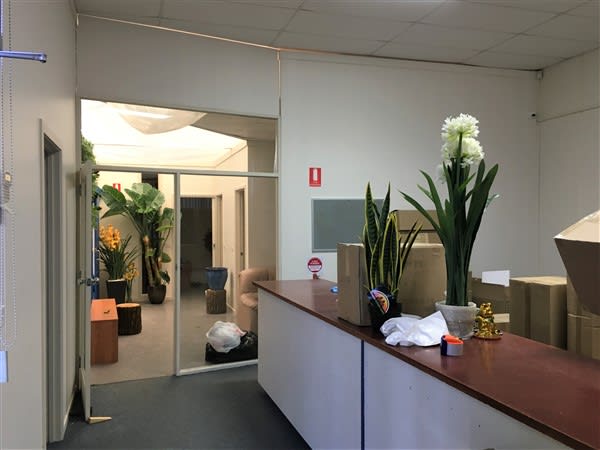 Click to view all images 1/21 Viewtech Place Rowville VIC 3178 - Image 2