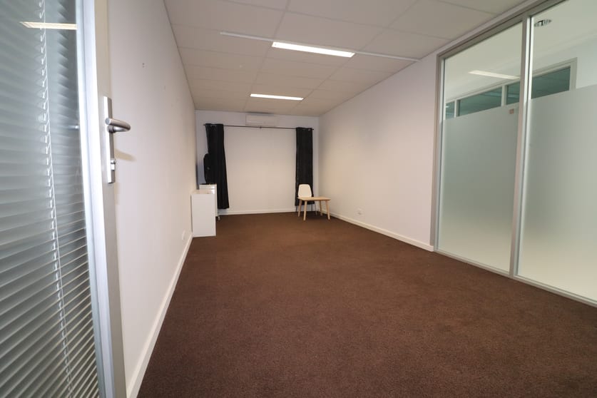 Click to view all images Level 1, 37A/93 Wells Road Chelsea Heights VIC 3196 - Image 1