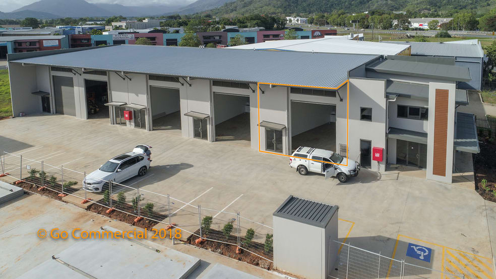Click to view all images Unit 3/18 Salvado Drive Smithfield QLD 4878 - Image 1