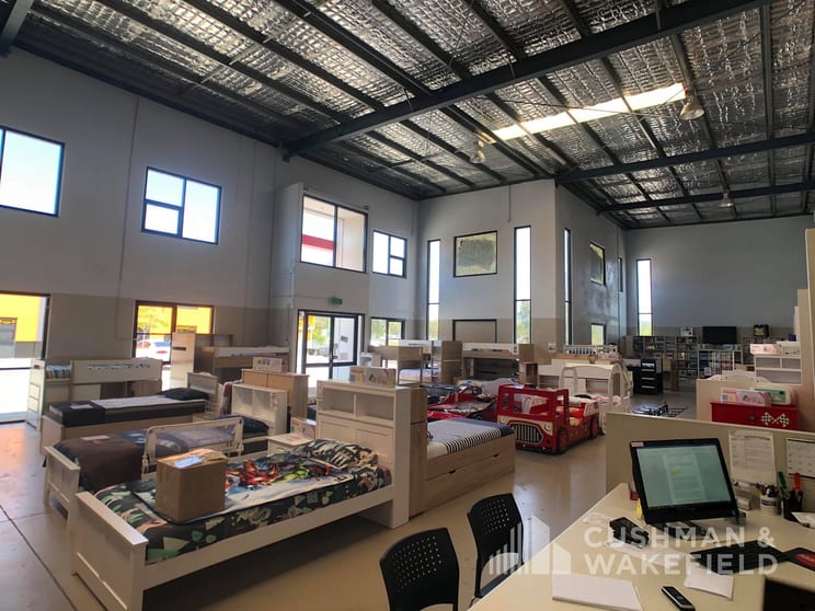 Click to view all images Unit 1/138 Siganto Drive Helensvale QLD 4212 - Image 2