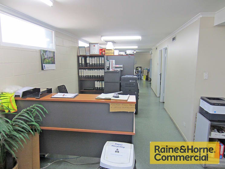 Click to view all images Geebung QLD 4034 - Image 3