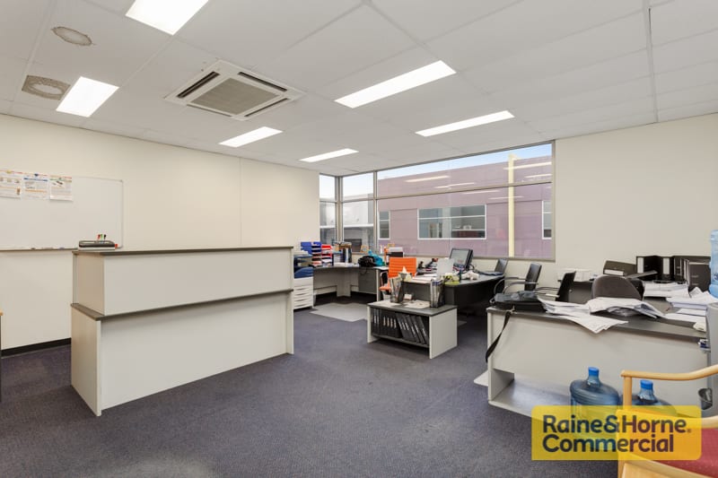 Click to view all images Geebung QLD 4034 - Image 3