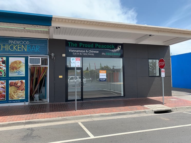 Click to view all images 71 Centreway Mount Waverley VIC 3149 - Image 2